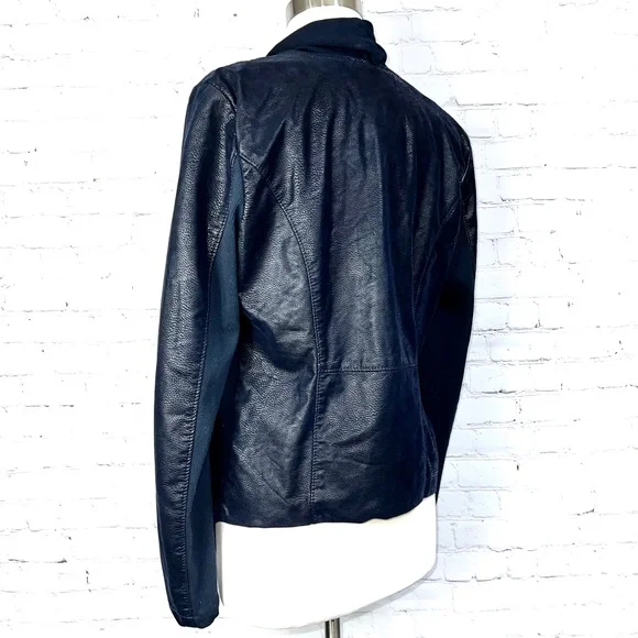 🚫SOLD!|•[BLANKNYC]•| Draped Full Zip Faux Leather Snakeskin Cardigan + Cotton - Picture 2 of 16